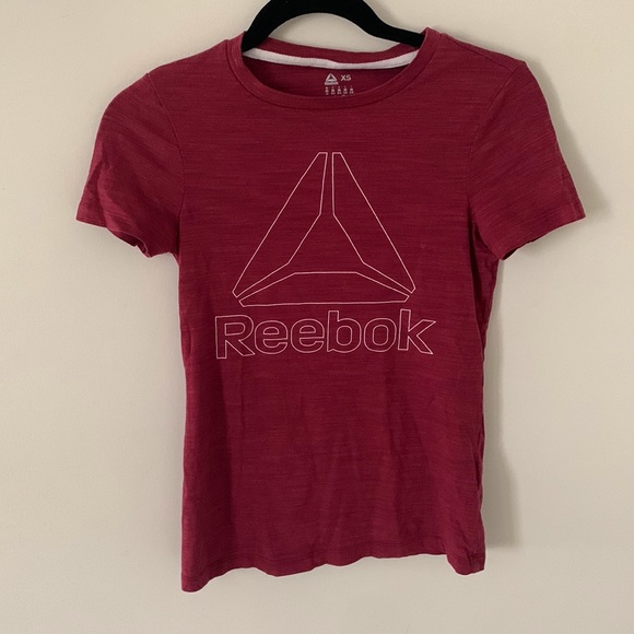 Reebok T Shirt Burgundy Red - Picture 1 of 4